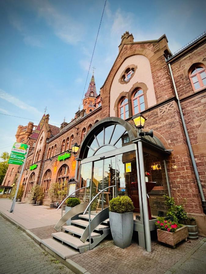 Hotel Hoepfner Burghof คาร์ลสรูเฮอ ภายนอก รูปภาพ