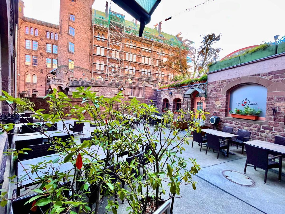 Hotel Hoepfner Burghof คาร์ลสรูเฮอ ภายนอก รูปภาพ